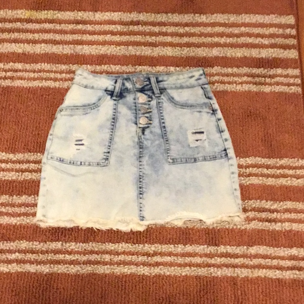 I’m selling a light washed pair of skirt